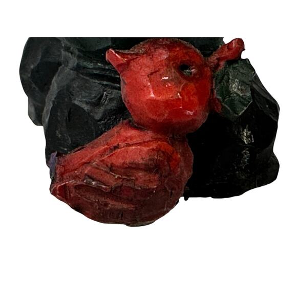 Craig Kirkwood for Demdaco Vintage 2002 Carved 4.75" Santa with Log and Cardinal - Picture 6 of 6